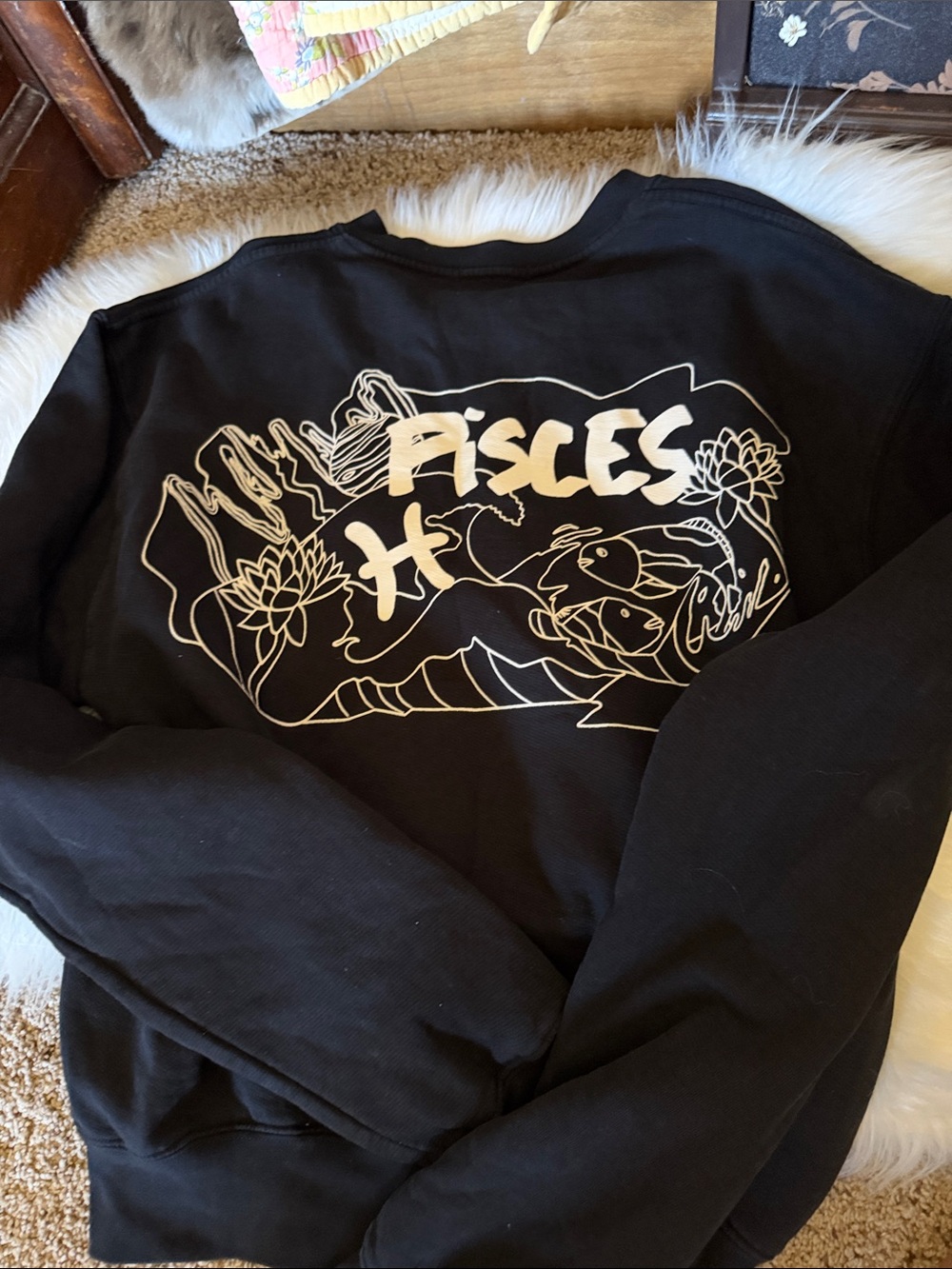 Good American Black Pisces Graphic Sweatshirt